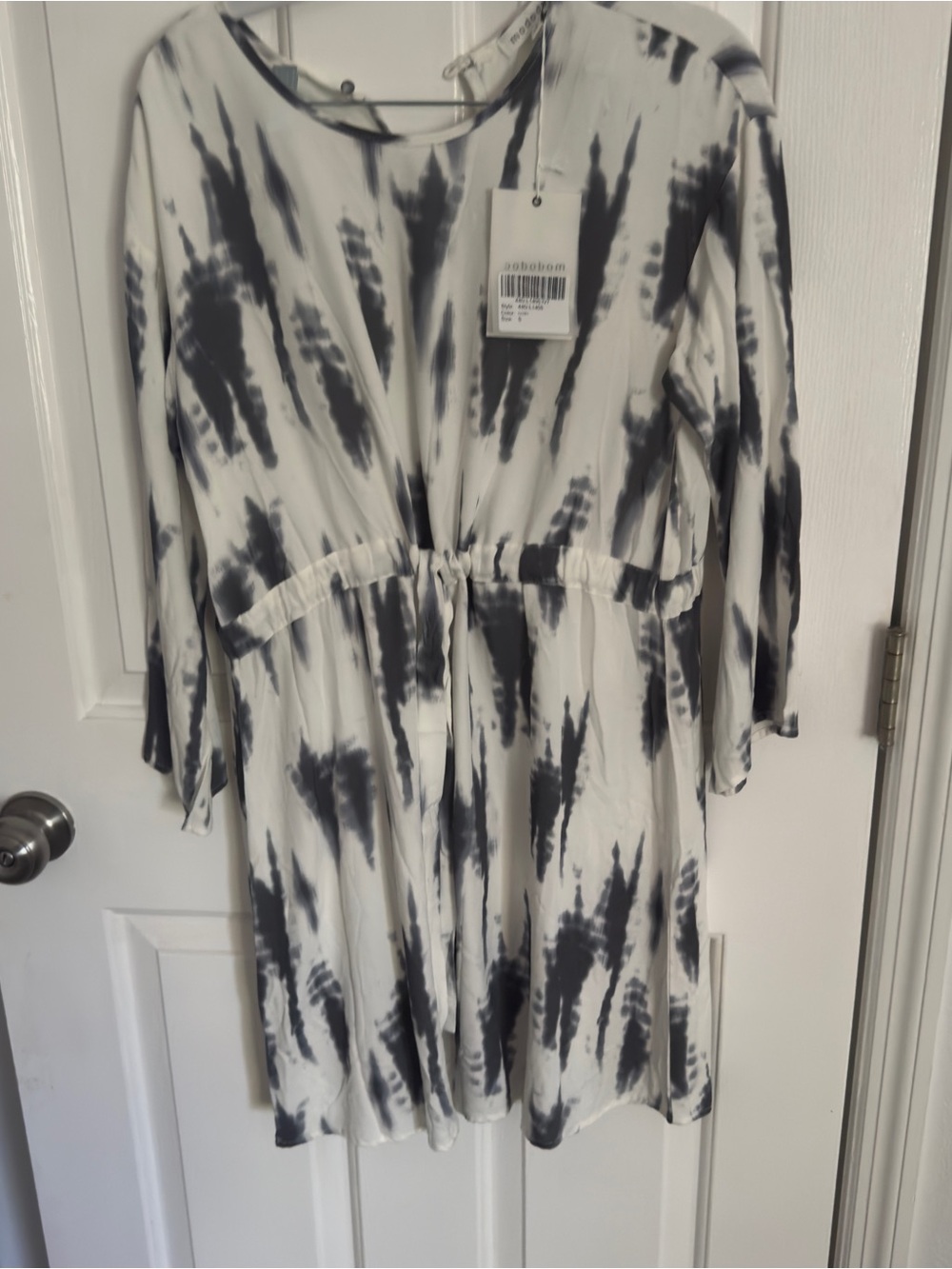 Mododoc Black & White Tie-Dye Top